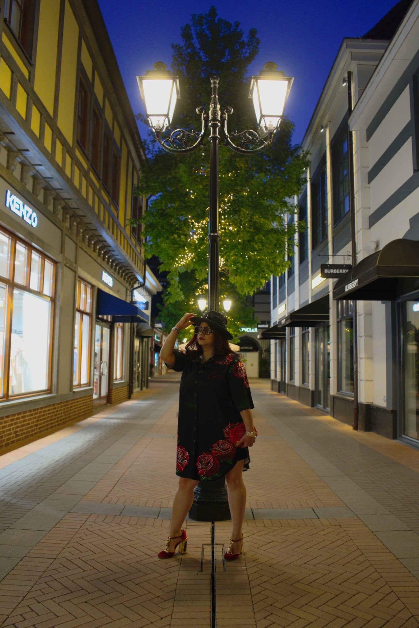 The Red Rose Long Shirt - GorgeousGul