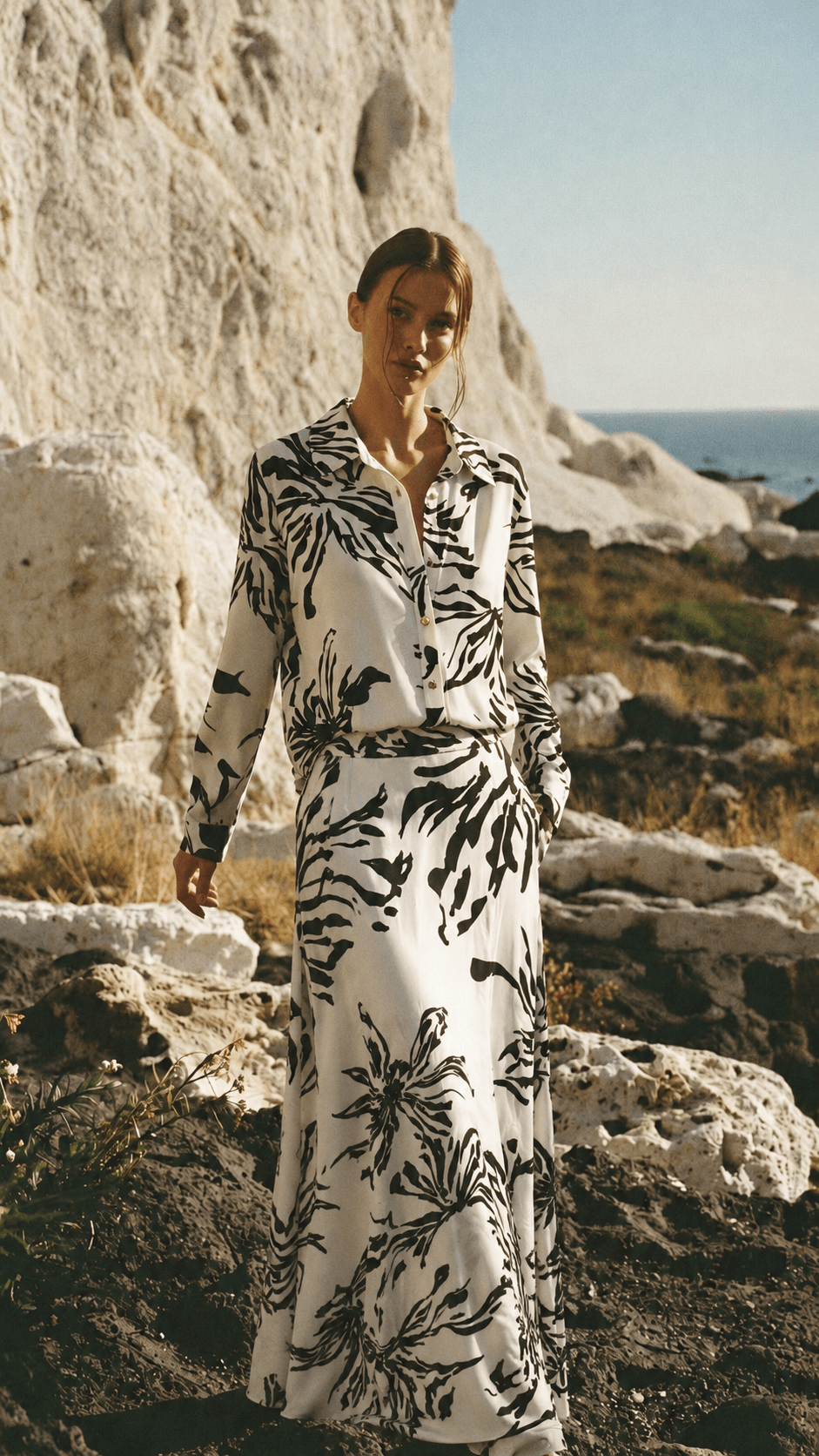 Black &amp; White Floral Resort Set - GorgeousGul